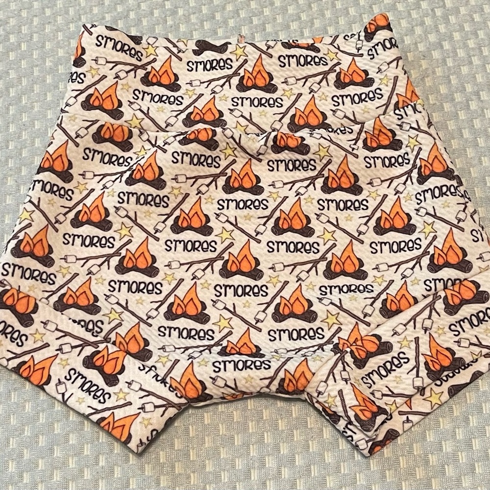 S'mores Themed Bummies